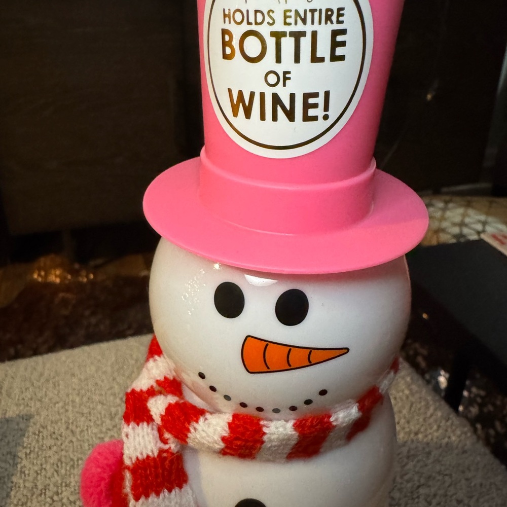 WHITE THE SNOWMAN JUMBO SIPPER CUP NWOT - Picture 3 of 6